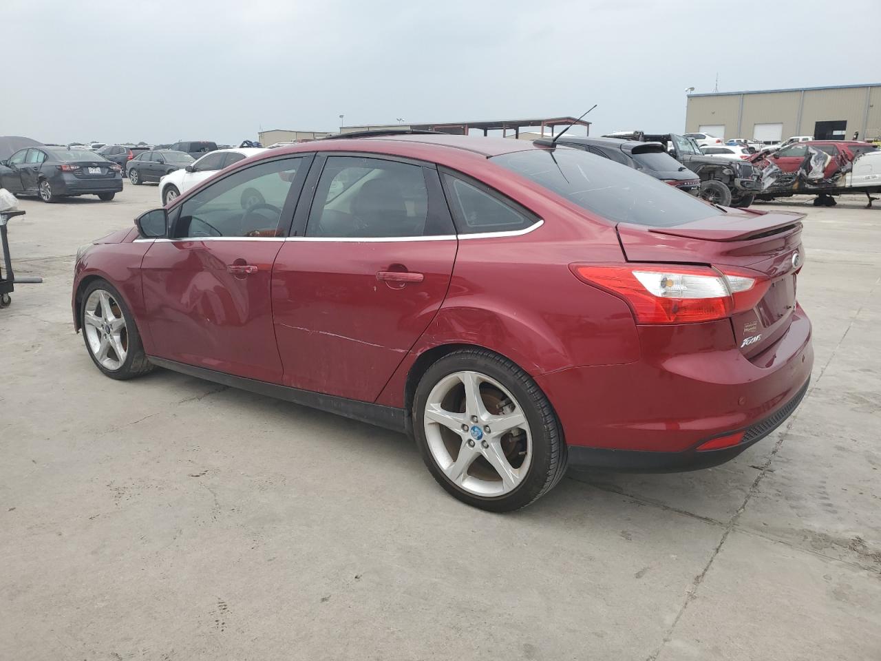 2013 Ford Focus Titanium vin: 1FADP3J28DL195564