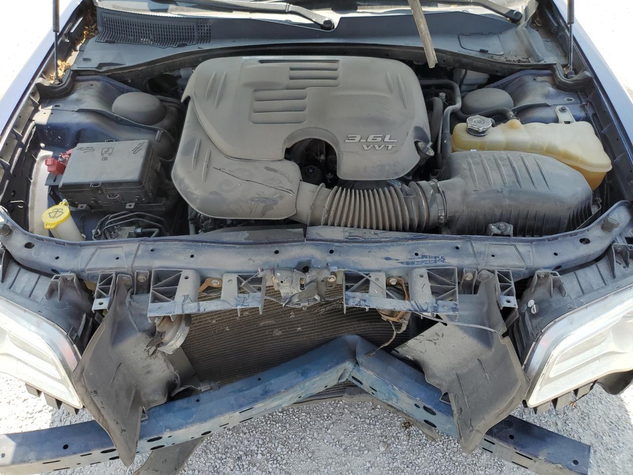 2C3CCAEG2FH756261 2015 Chrysler 300C