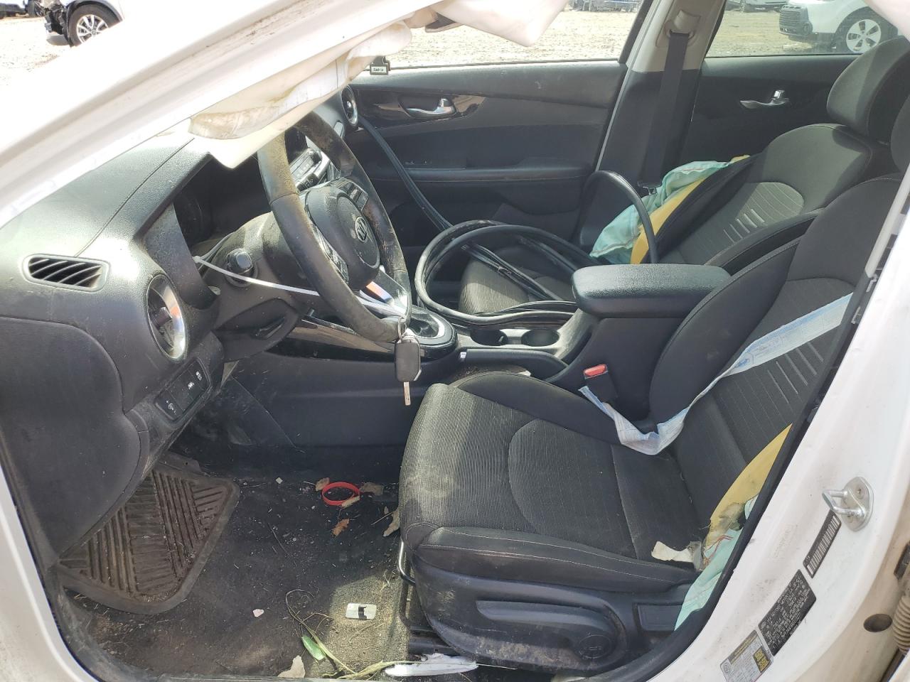 3KPF34ADXKE015271 2019 Kia Forte Gt Line