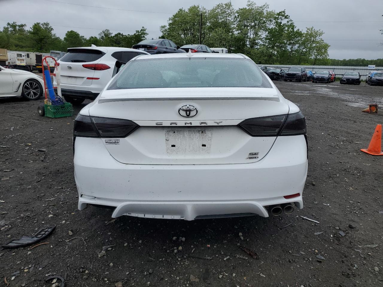 4T1G11BK1MU037696 2021 Toyota Camry Se