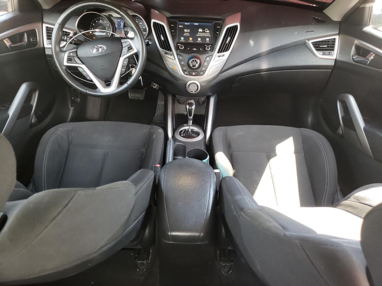 KMHTC6AD0HU304955 2017 Hyundai Veloster