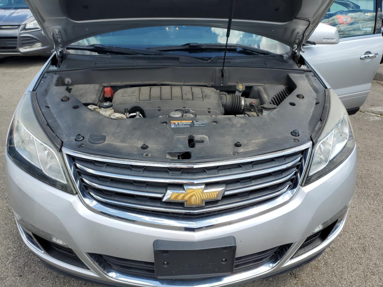 1GNKRHKD9FJ211785 2015 Chevrolet Traverse Lt