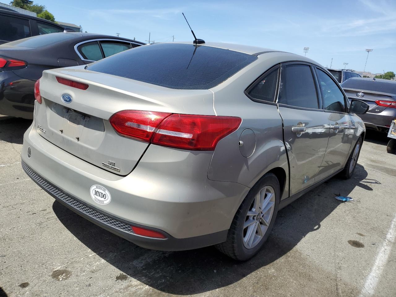 1FADP3F21FL201801 2015 Ford Focus Se