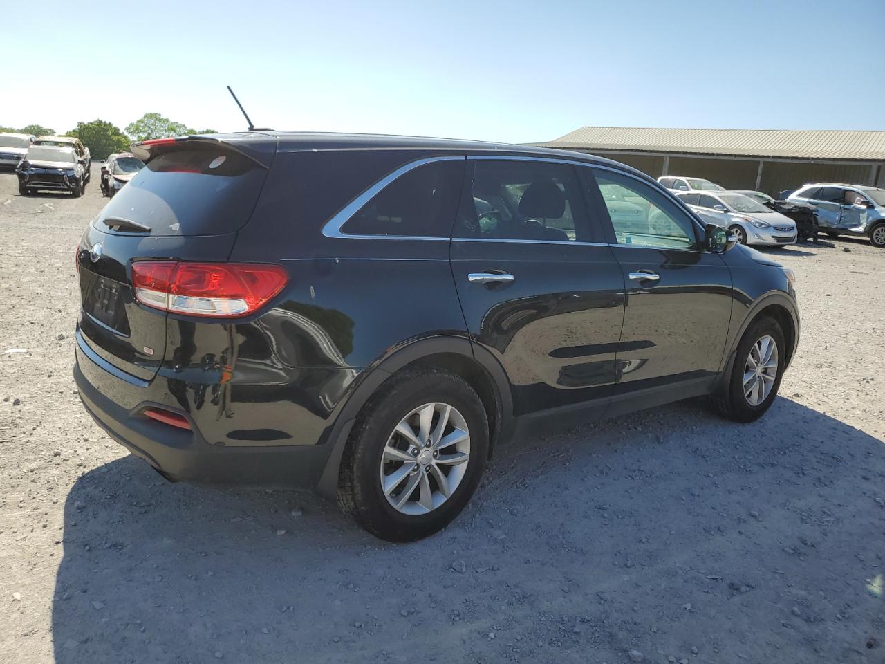 5XYPG4A32JG431459 2018 Kia Sorento Lx