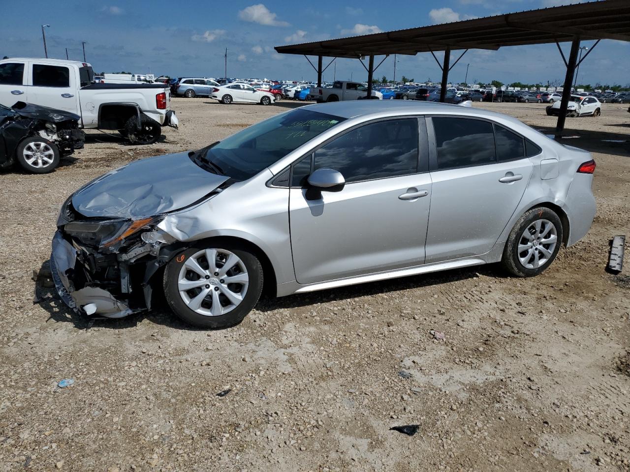 2022 Toyota Corolla Le vin: 5YFEPMAE1NP391160