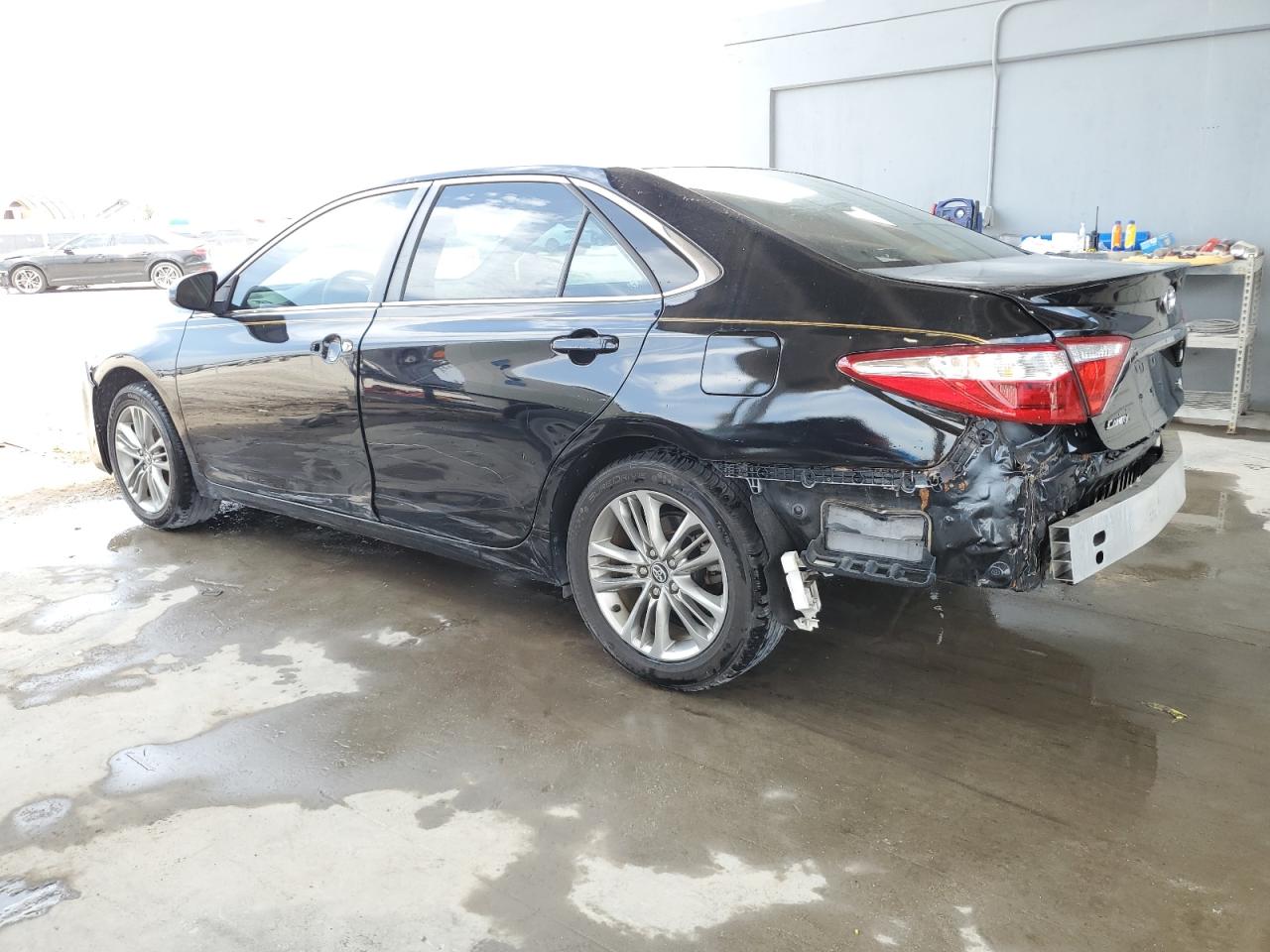 4T1BF1FK0HU729928 2017 Toyota Camry Le