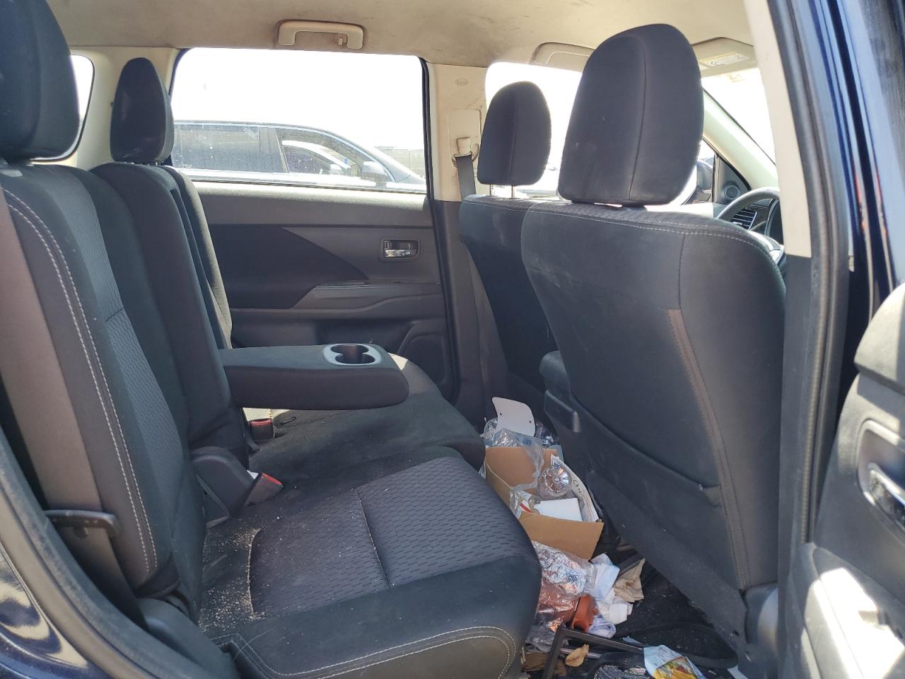 JA4AD2A33FZ006399 2015 Mitsubishi Outlander Es