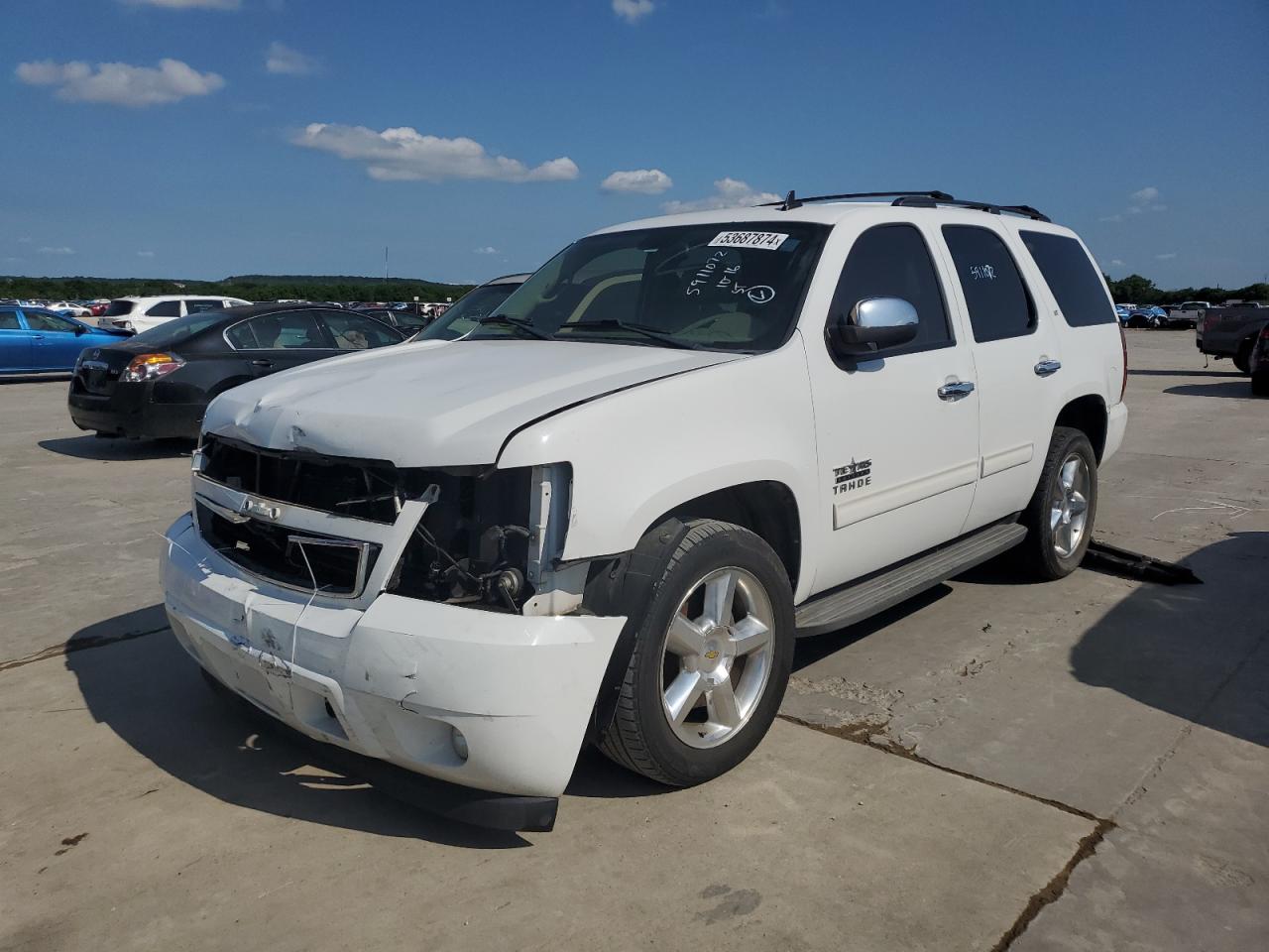 1GNSCBE05BR228490 2011 Chevrolet Tahoe C1500 Lt