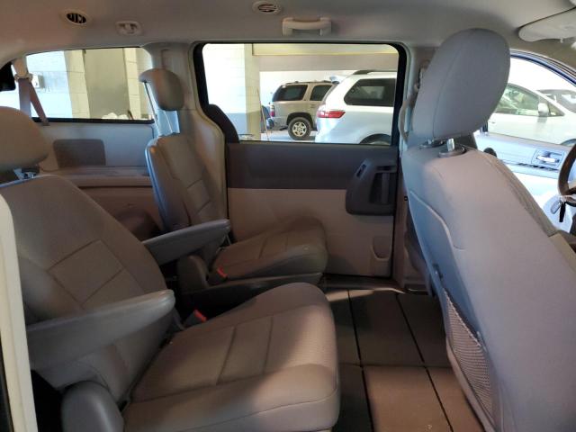 2010 Chrysler Town & Country Lx VIN: 2A4RR4DE9AR149034 Lot: 56532824