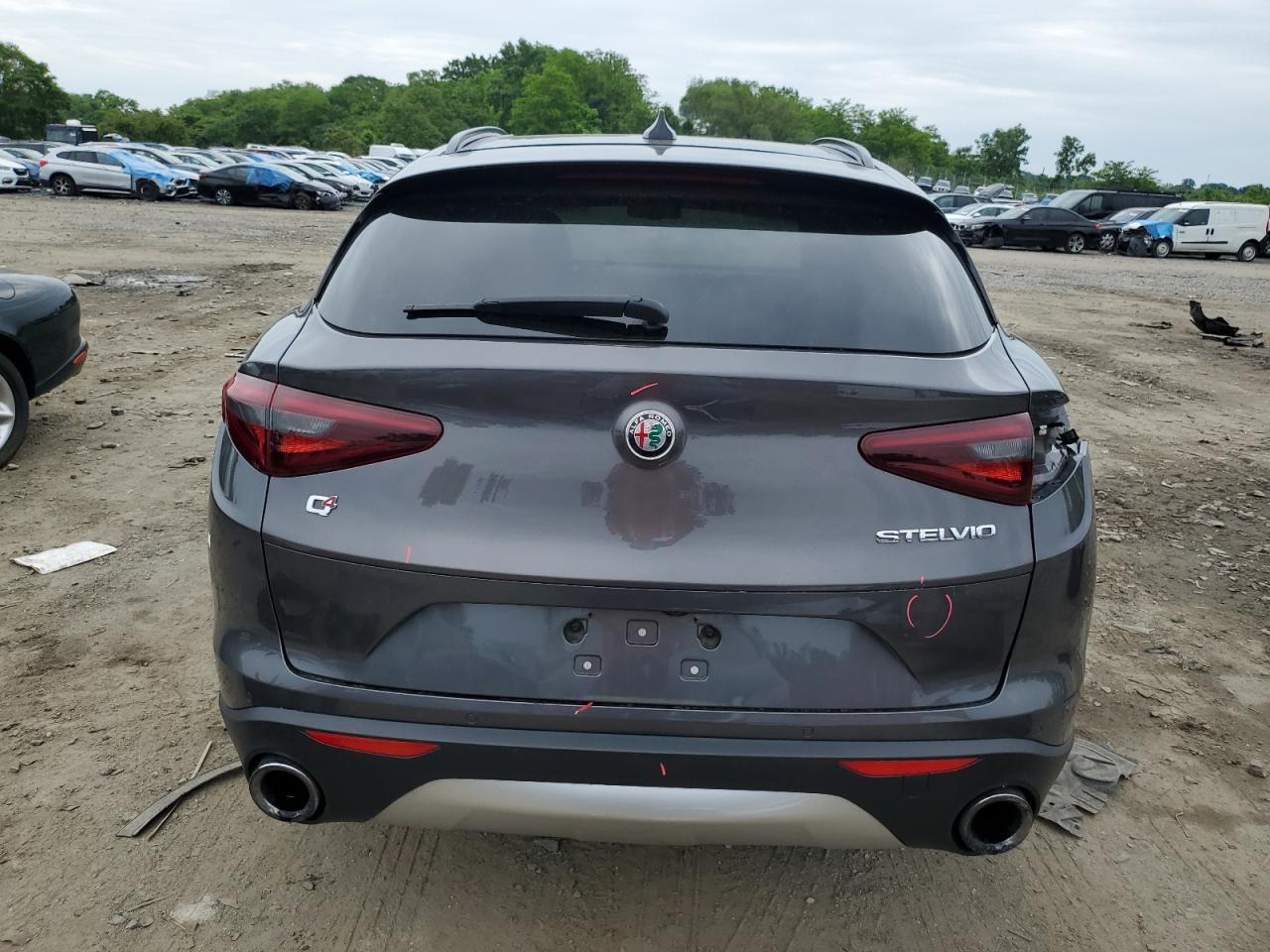 ZASFAKNN1J7C03972 2018 Alfa Romeo Stelvio Ti Sport