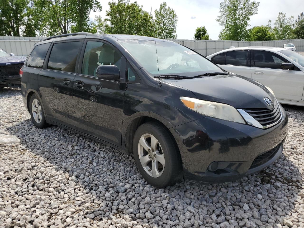 5TDKK3DC5DS356777 2013 Toyota Sienna Le