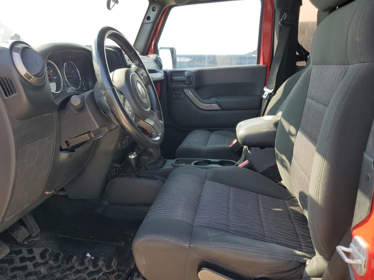 1C4AJWAG4CL138983 2012 Jeep Wrangler Sport