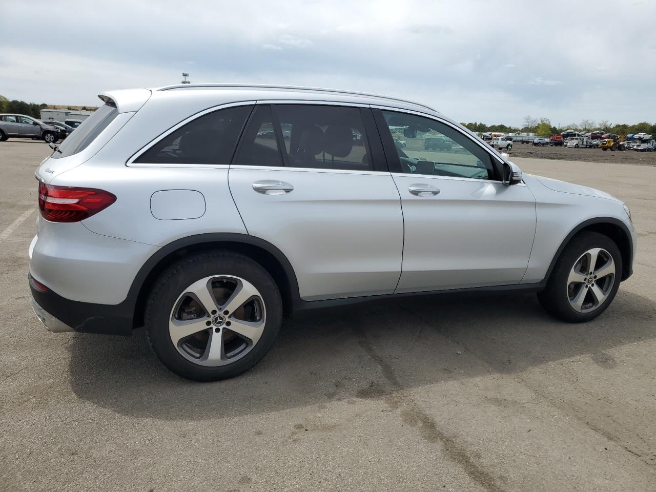 WDC0G4KB4KV143874 2019 Mercedes-Benz Glc 300 4Matic