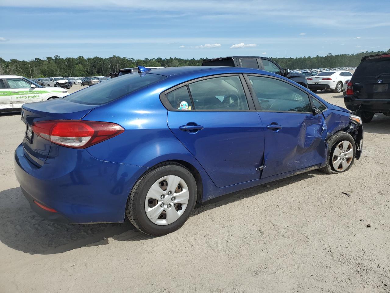 3KPFK4A76HE045955 2017 Kia Forte Lx