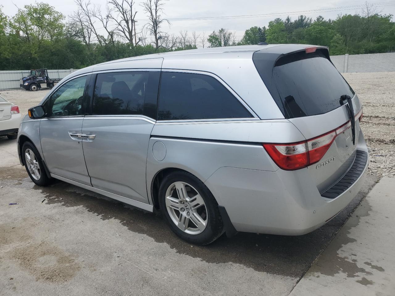 5FNRL5H9XBB052836 2011 Honda Odyssey Touring