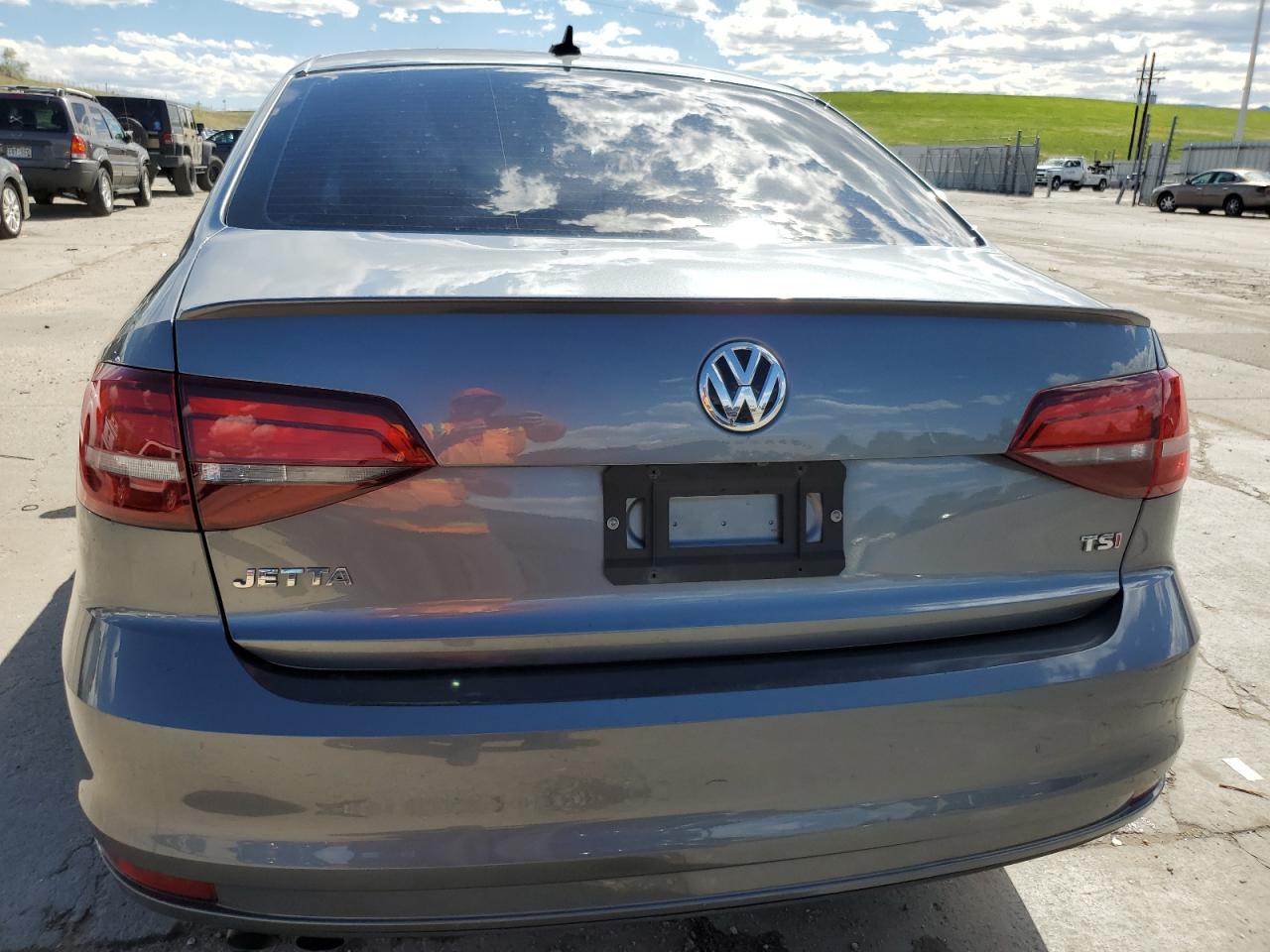 3VWD17AJ4GM386103 2016 Volkswagen Jetta Sport