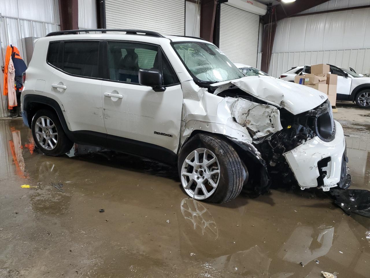 ZACNJDB14NPN45195 2022 Jeep Renegade Latitude