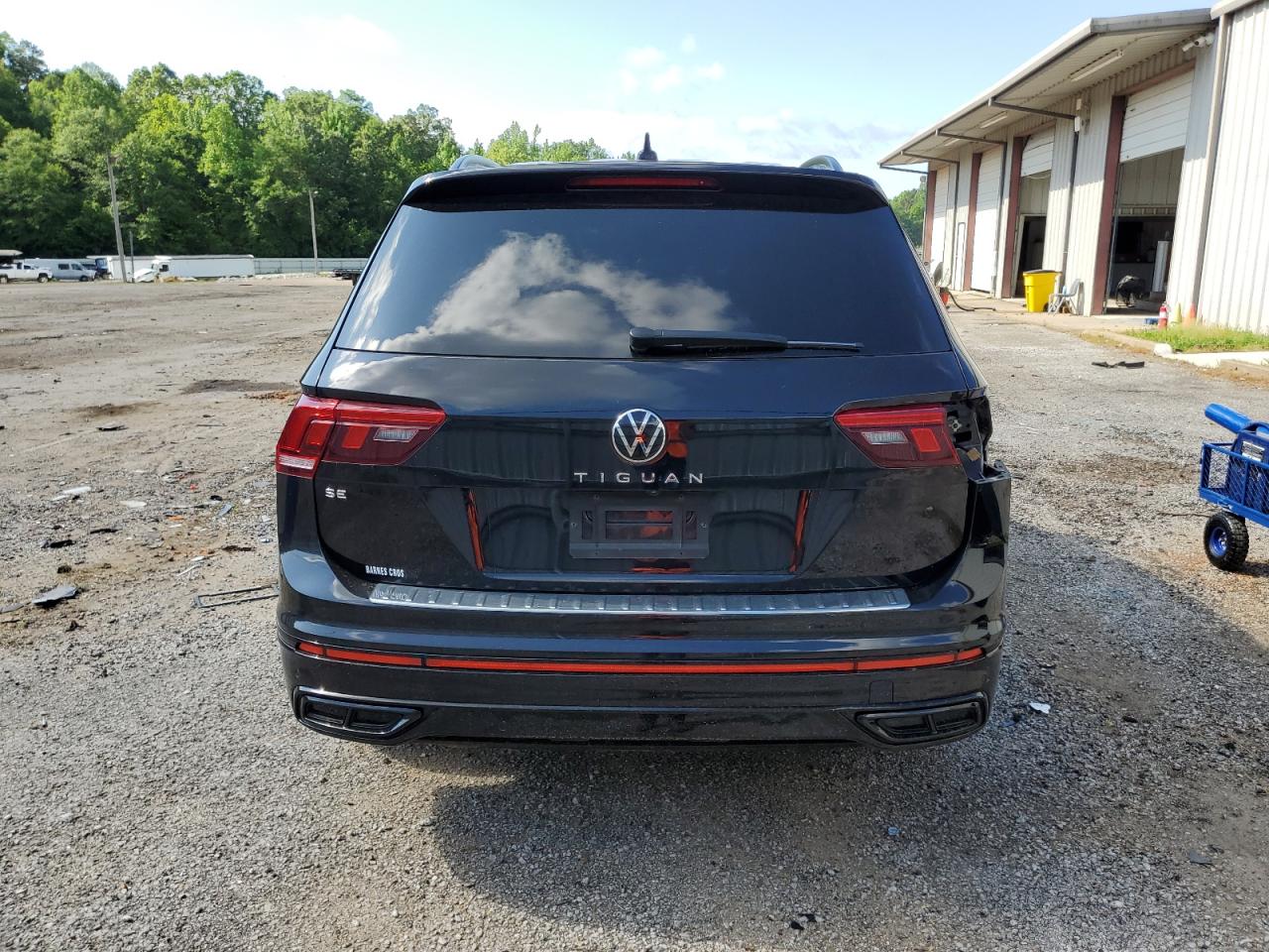 2022 Volkswagen Tiguan Se R-Line Black vin: 3VVCB7AX0NM117773