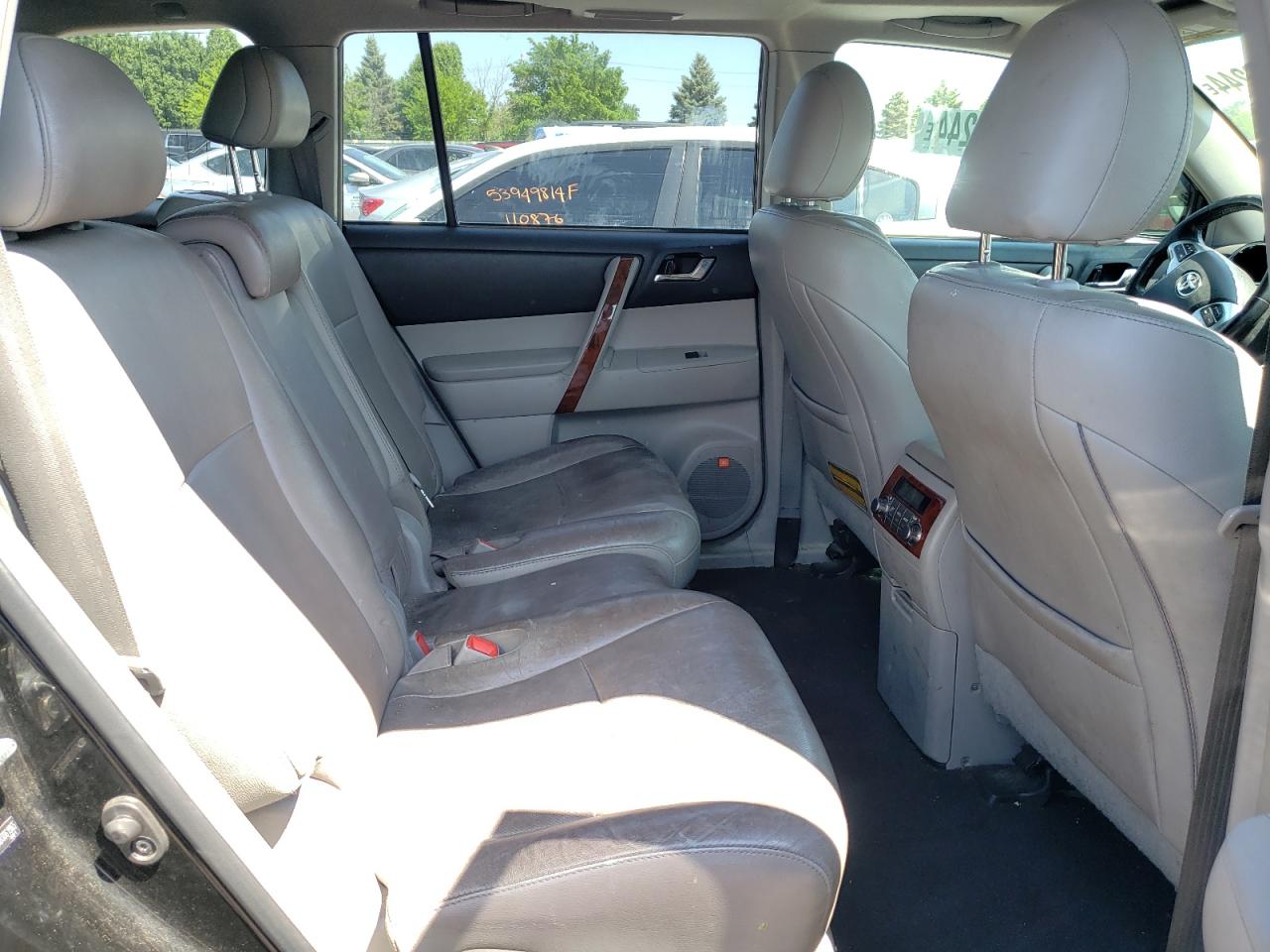 5TDDK3EHXBS061965 2011 Toyota Highlander Limited