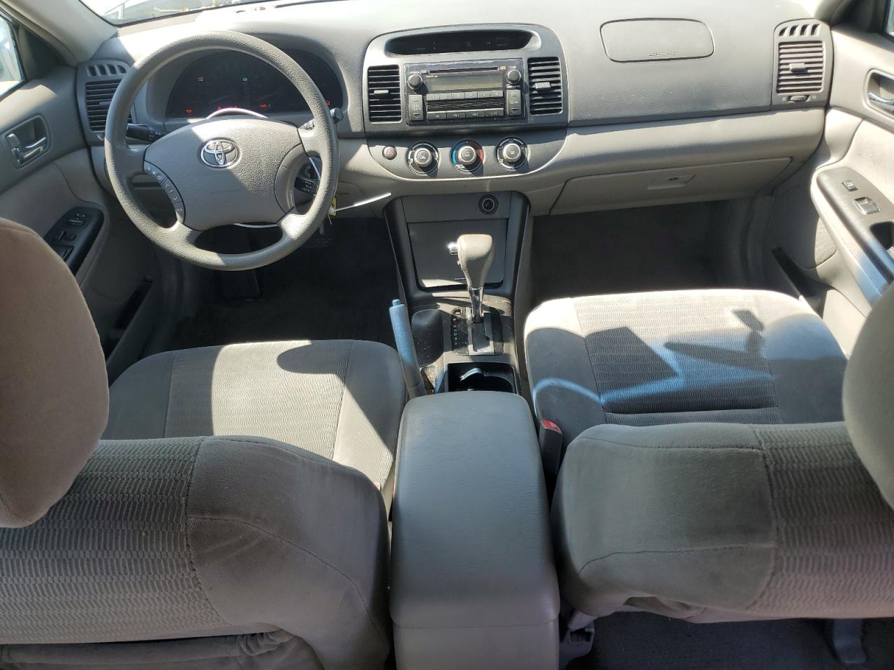 4T1BE32KX5U575776 2005 Toyota Camry Le