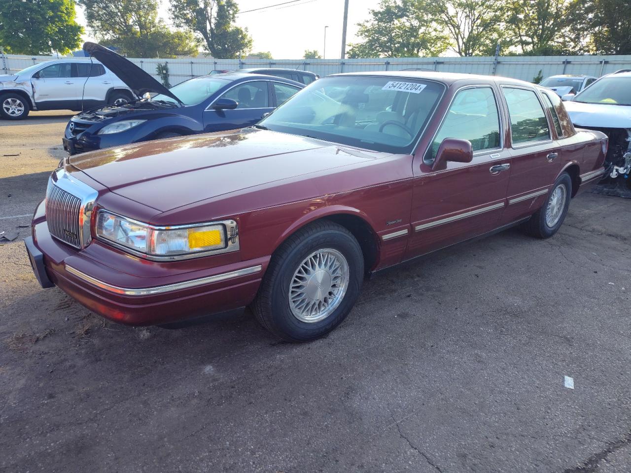 1LNLM82W3VY741443 1997 Lincoln Town Car Signature