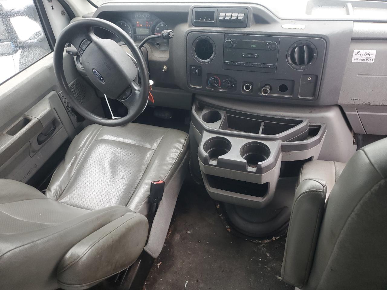 1FDWE3FL0DDA70199 2013 Ford Econoline E350 Super Duty Cutaway Van