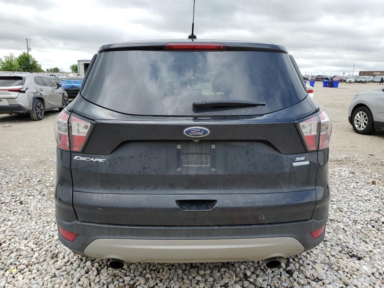 1FMCU0GD6HUE92141 2017 Ford Escape Se