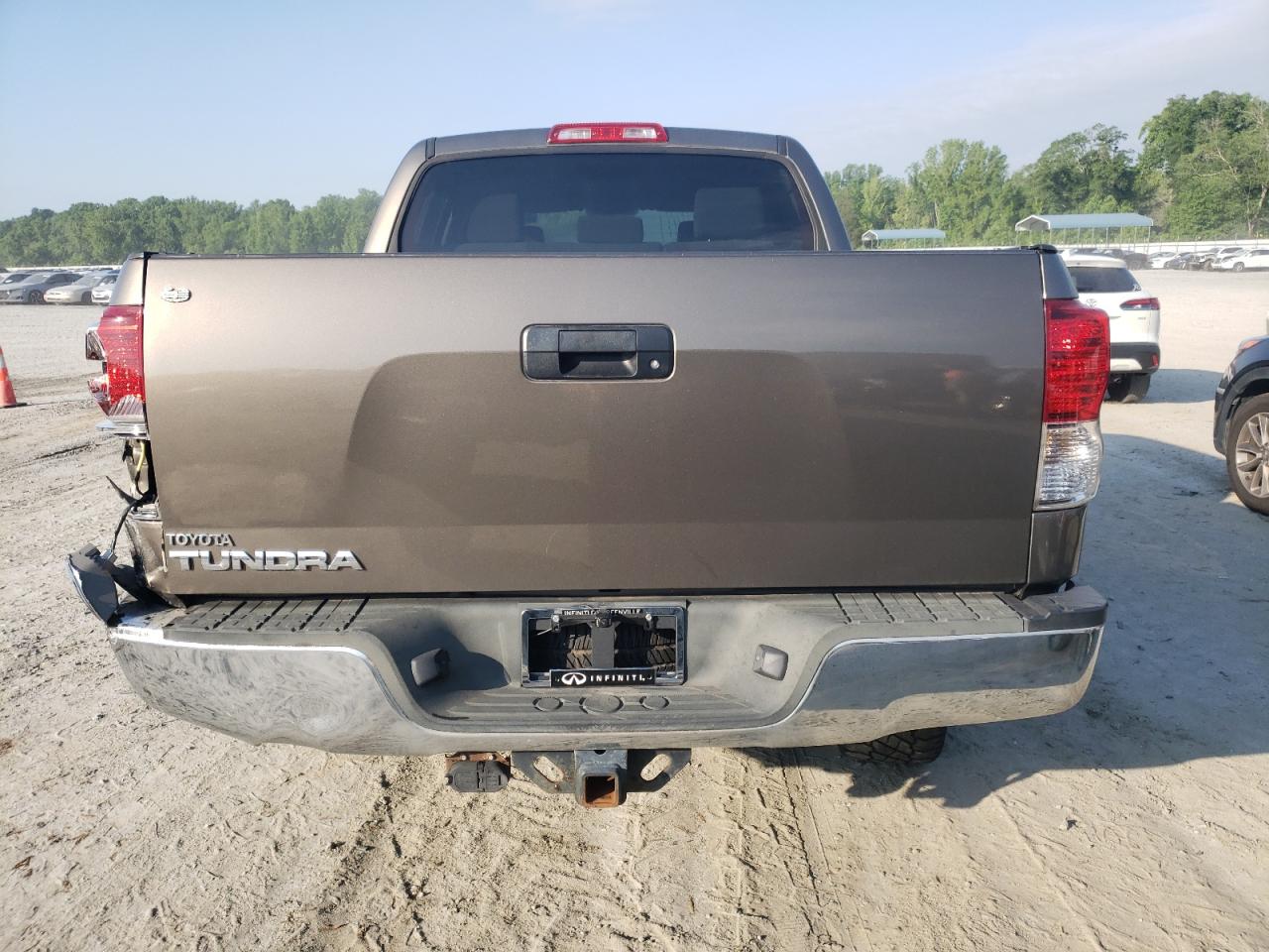 5TFEM5F13CX050698 2012 Toyota Tundra Crewmax Sr5