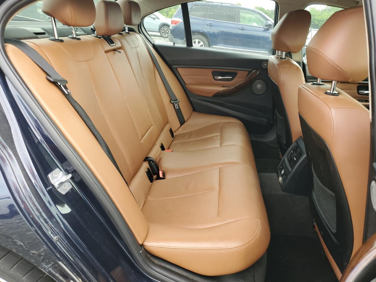 WBA3B9G50ENR90460 2014 BMW 335 Xi