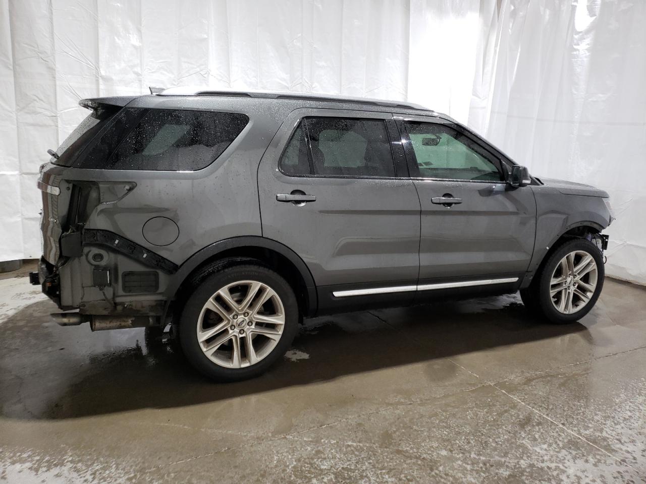 1FM5K8D85HGD51368 2017 Ford Explorer Xlt