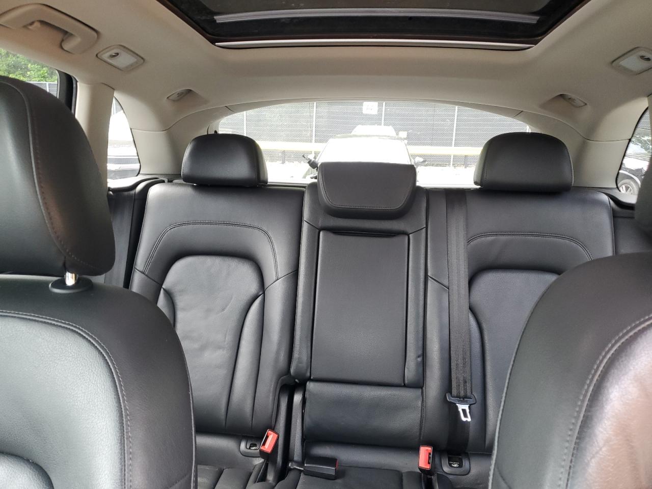 WA1DKAFP3BA072792 2011 Audi Q5 Premium Plus