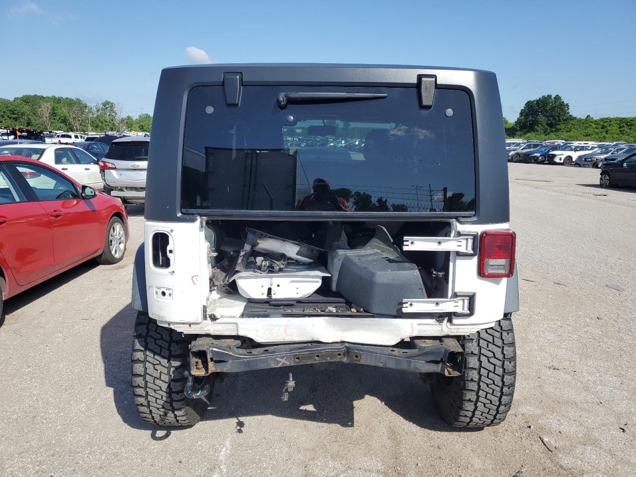 1C4AJWAG1DL670404 2013 Jeep Wrangler Sport