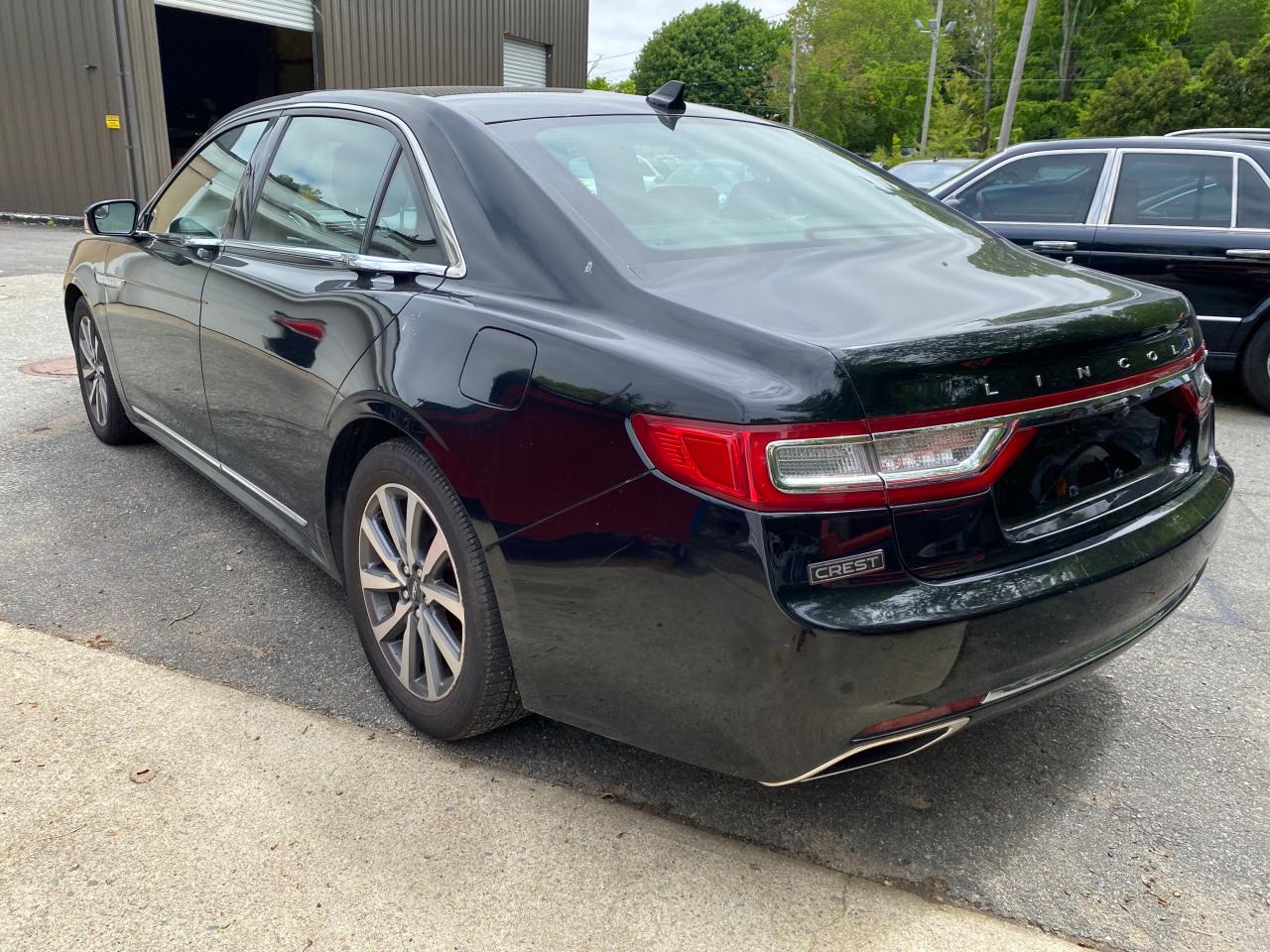 1LN6L9PK3J5601903 2018 Lincoln Continental Premiere