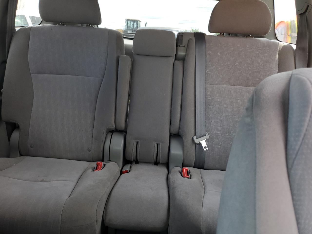 5TDBK3EH1DS209172 2013 Toyota Highlander Base