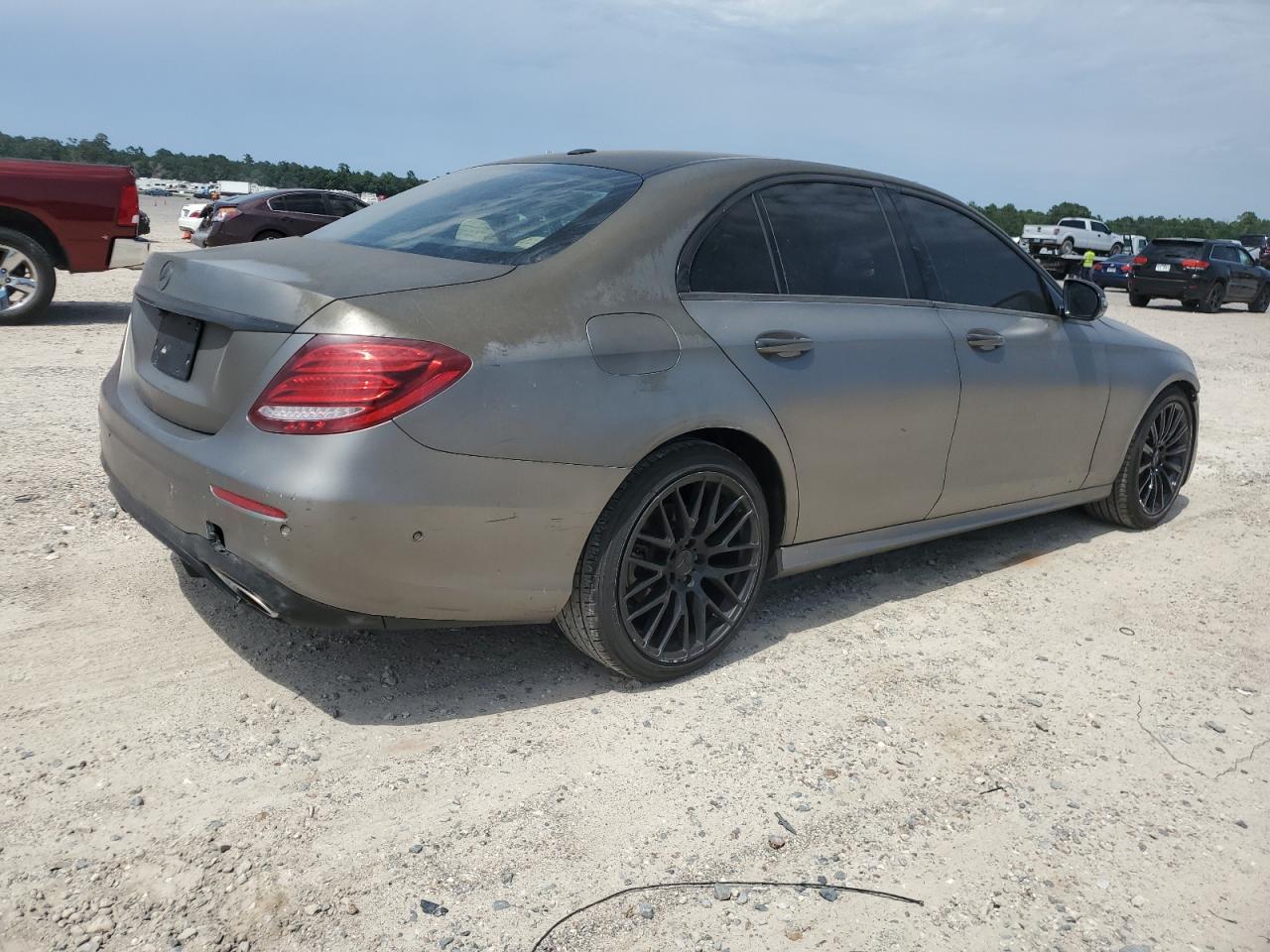 WDDZF4KBXHA076784 2017 Mercedes-Benz E 300 4Matic