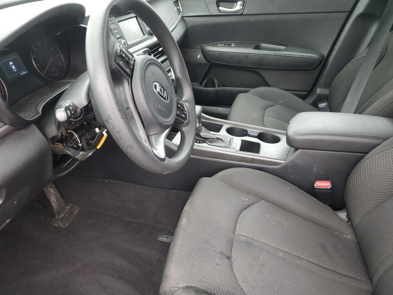 5XXGT4L3XHG128677 2017 Kia Optima Lx