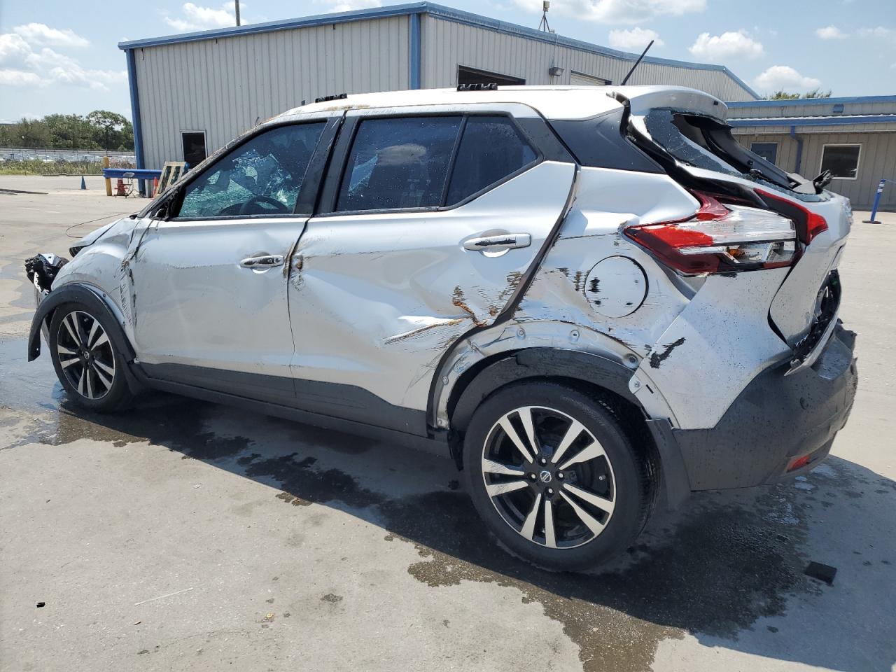 2020 Nissan Kicks Sv vin: 3N1CP5CV5LL537440