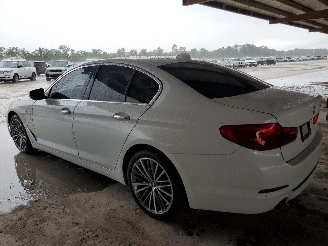 WBAJA9C53JB249828 2018 BMW 530E