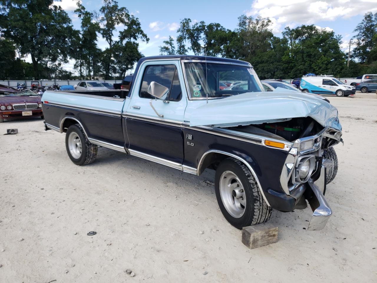 F10YNQ81985 1973 Ford F100