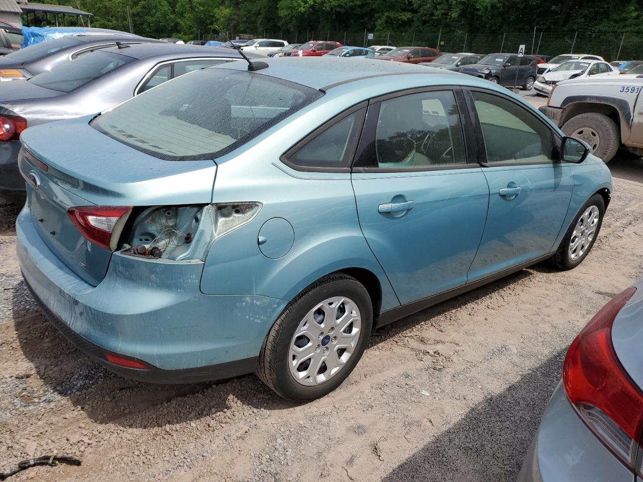 1FAHP3F23CL307602 2012 Ford Focus Se