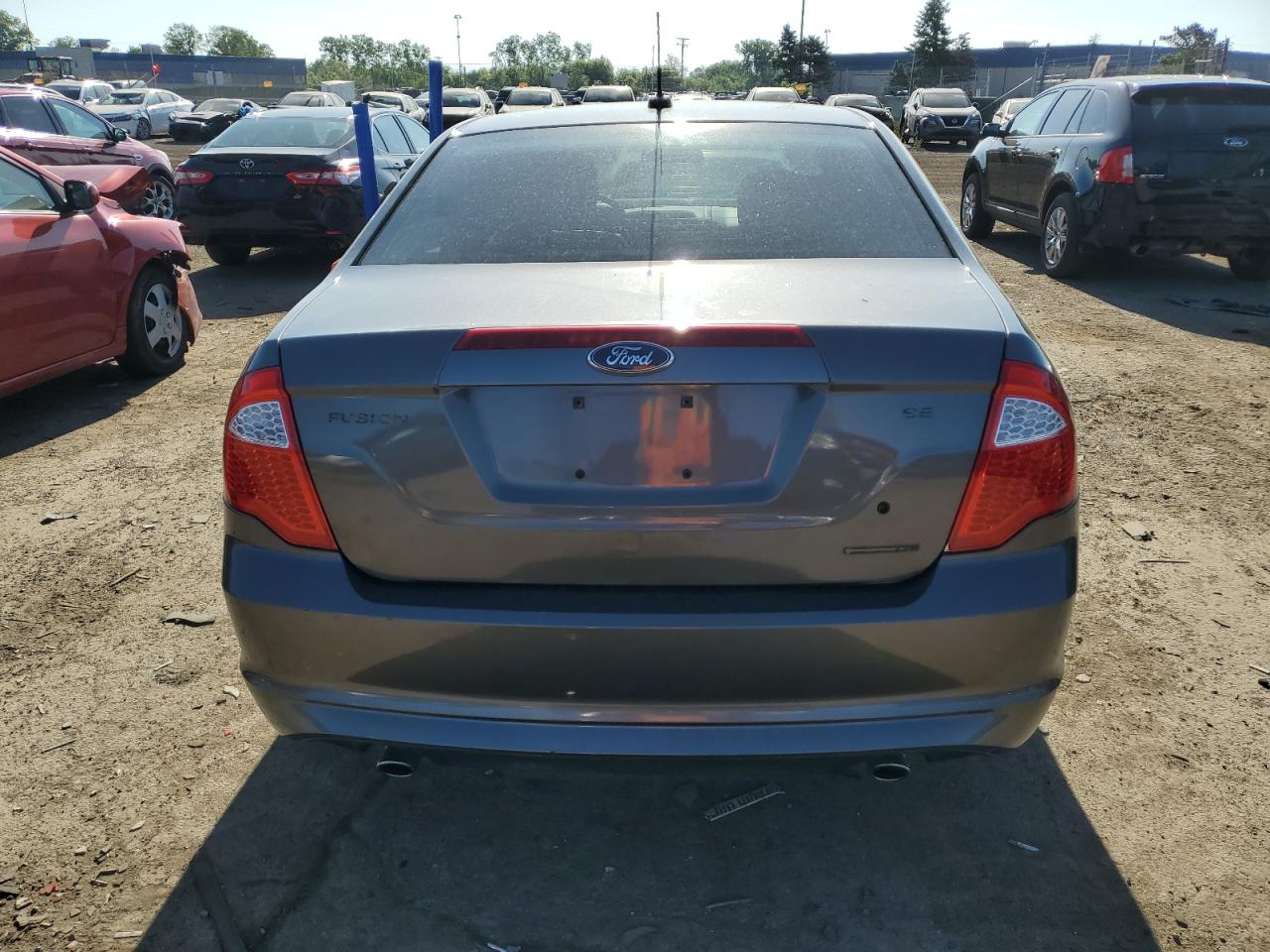 3FAHP0HG9BR126804 2011 Ford Fusion Se