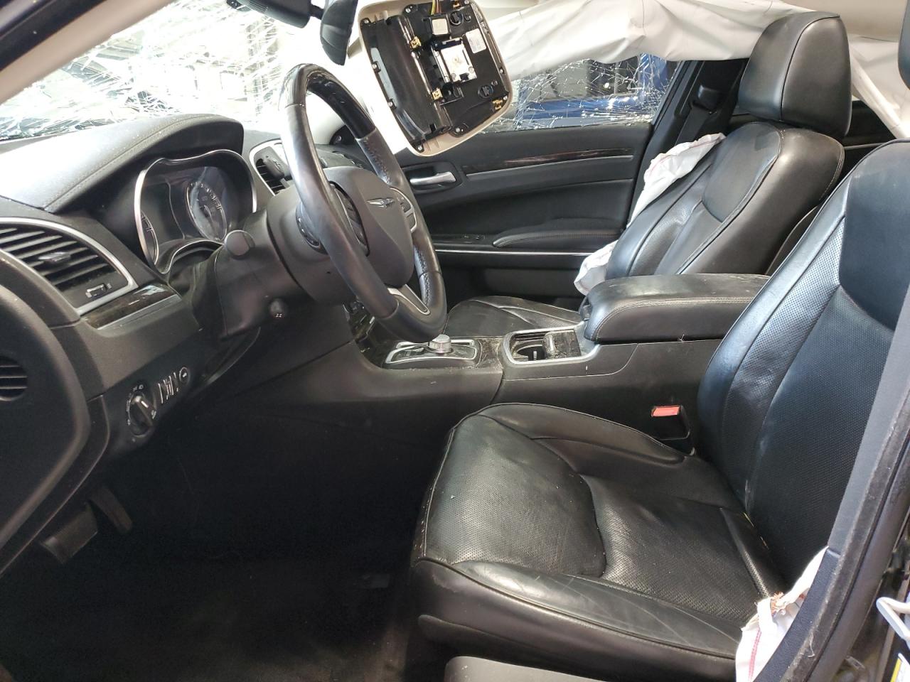 2C3CCAKG6HH565580 2017 Chrysler 300C