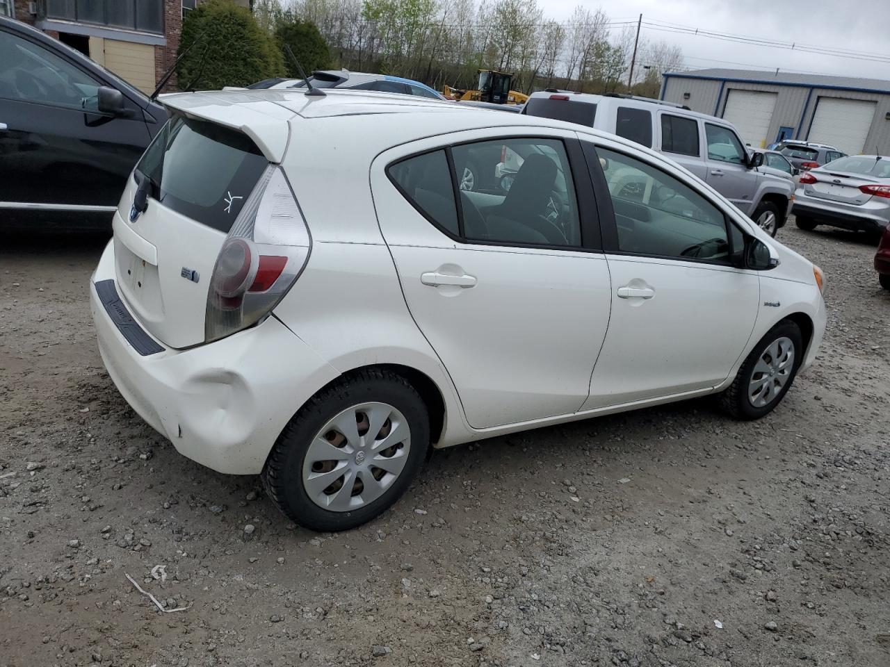JTDKDTB3XD1538257 2013 Toyota Prius C JTDKDTB3XD1538257 2013 Toyota Prius C