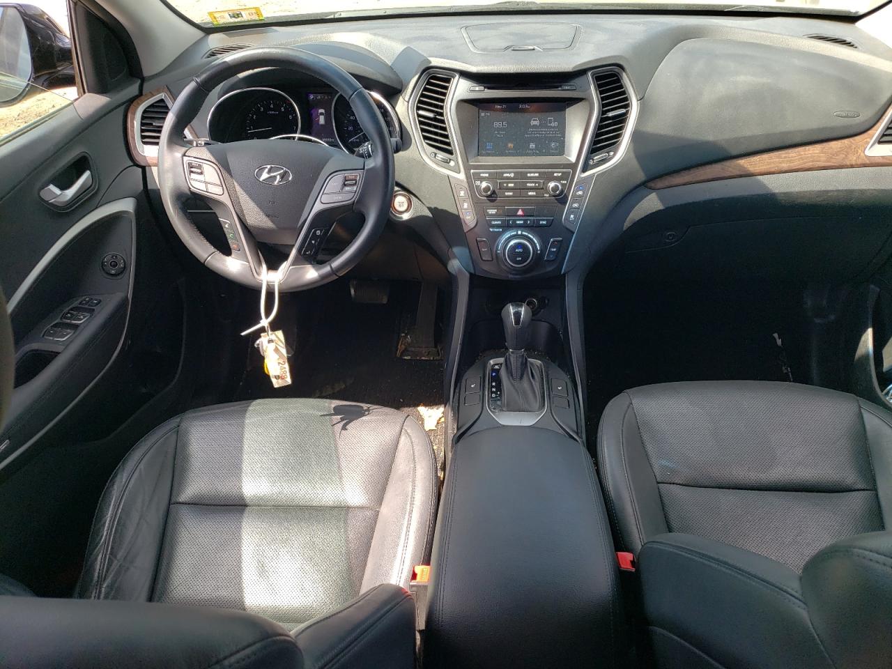 KM8SNDHF3HU253176 2017 Hyundai Santa Fe Se