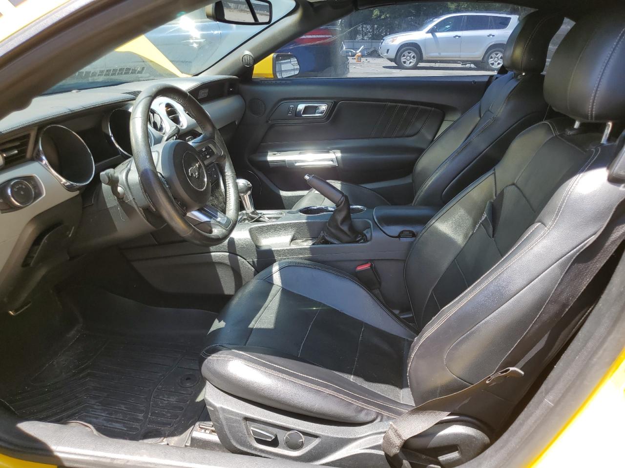 1FATP8UHXF5392901 2015 Ford Mustang