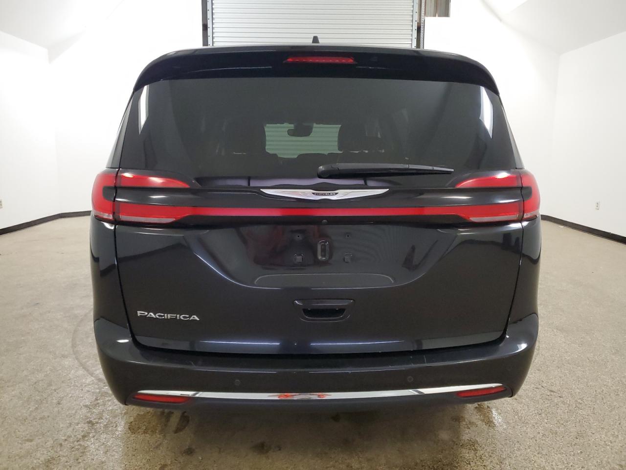 2022 Chrysler Pacifica Touring L vin: 2C4RC1BG0NR144899