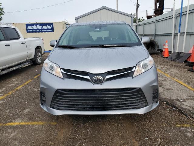 5TDKZ3DC6JS954691 | 2018 Toyota sienna le