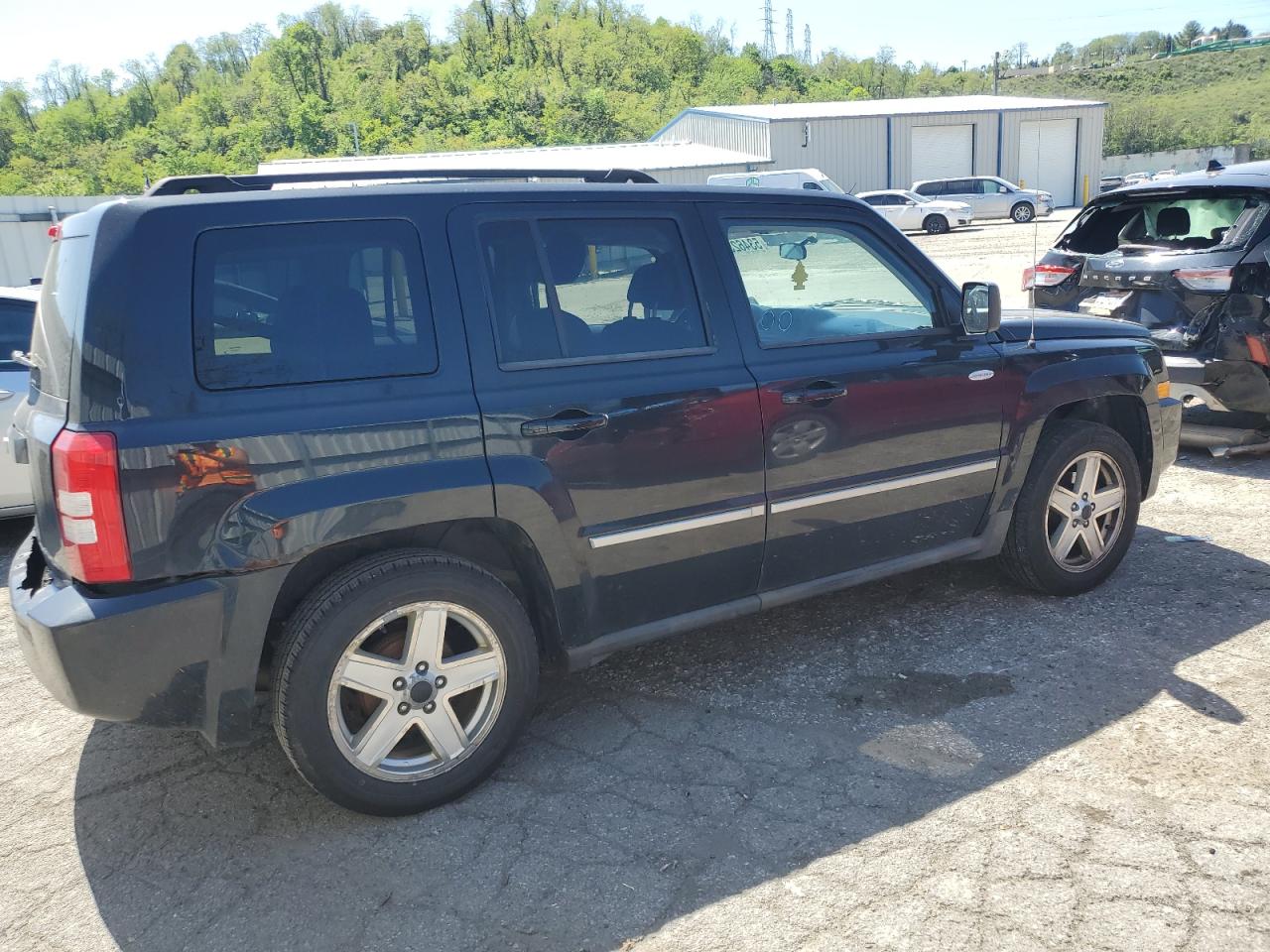 1J4NT1GB5AD641143 2010 Jeep Patriot Sport