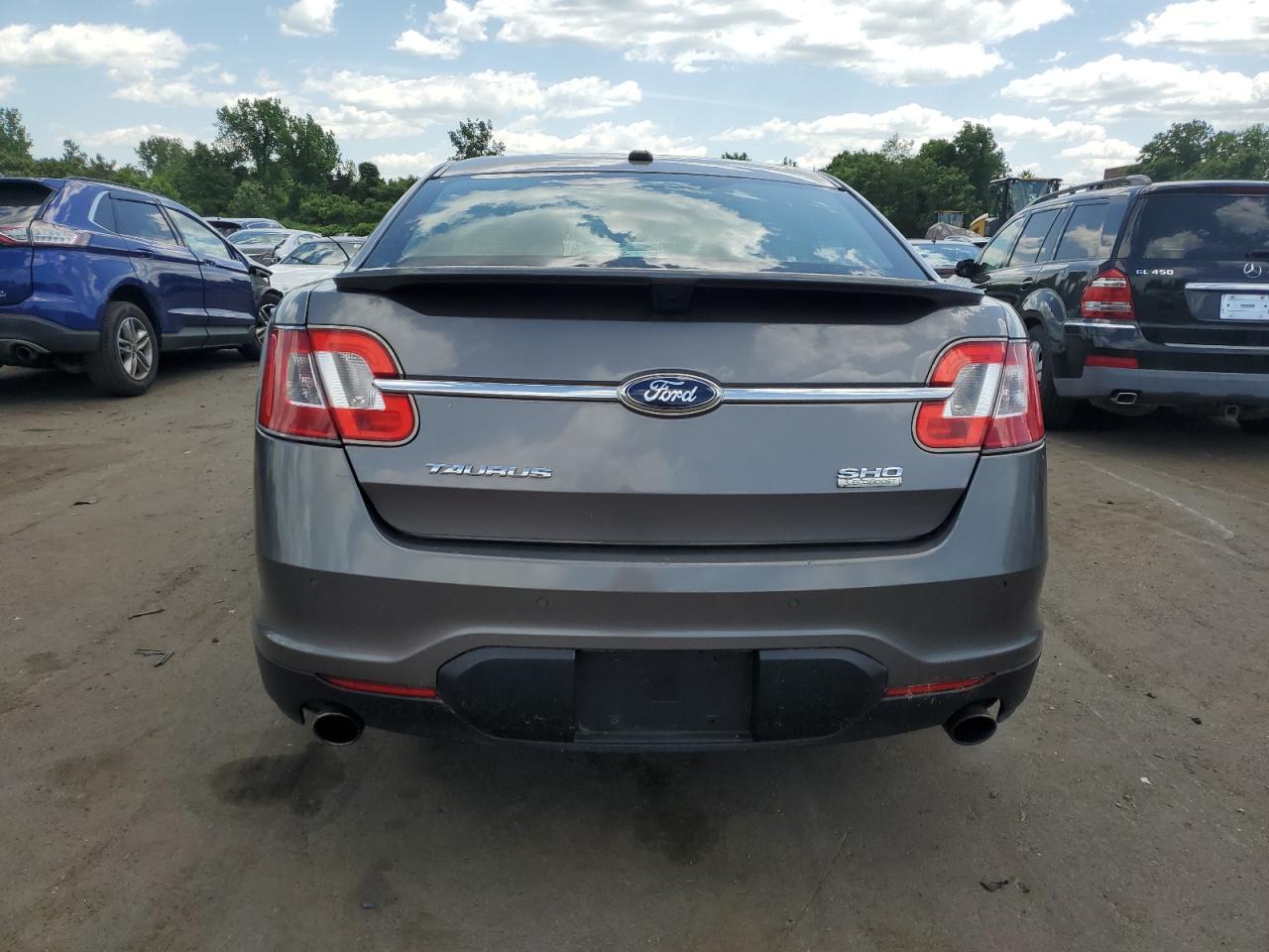 1FAHP2KT0CG131528 2012 Ford Taurus Sho