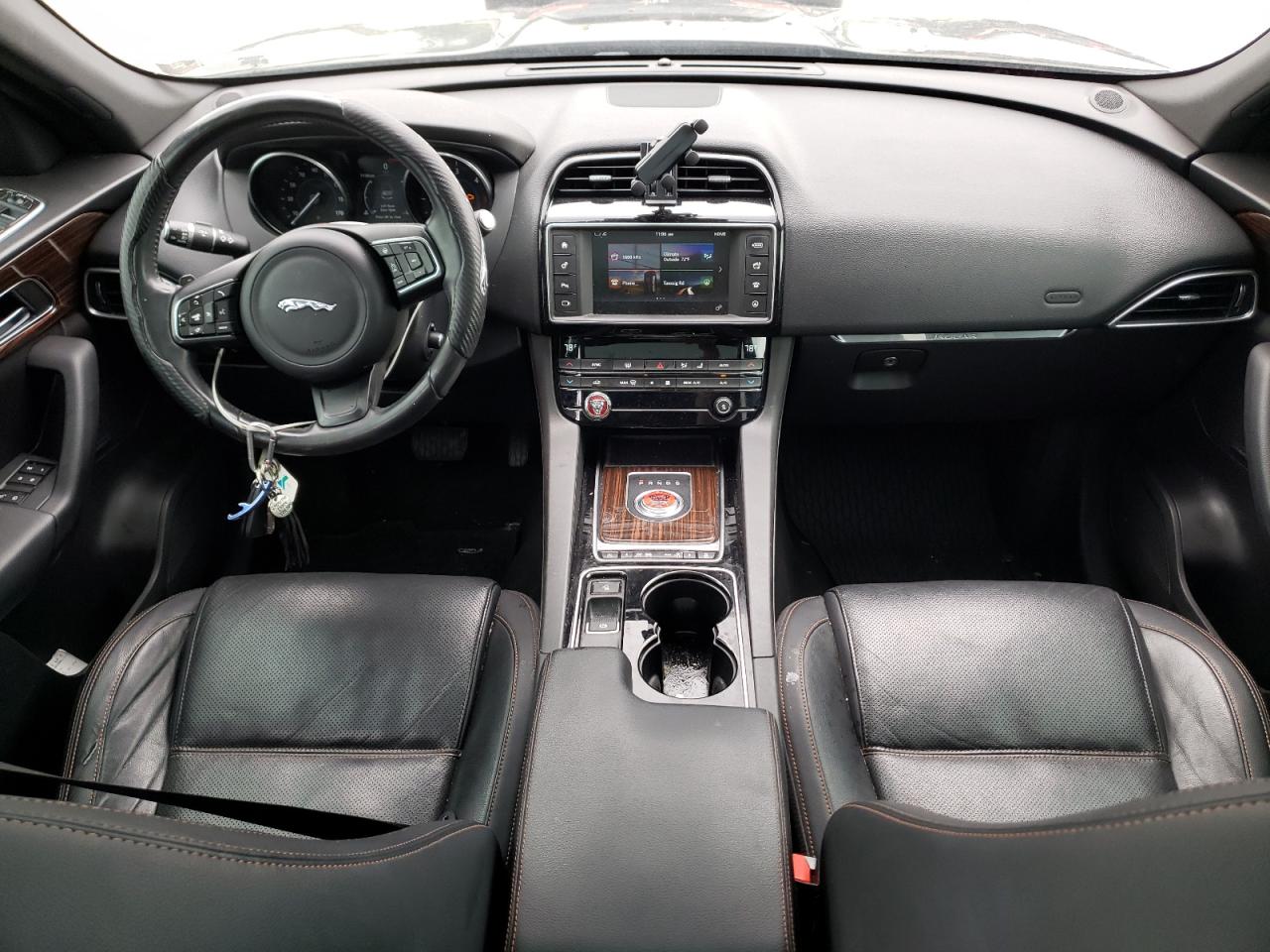 SADCK2BN6HA089434 2017 Jaguar F-Pace Prestige